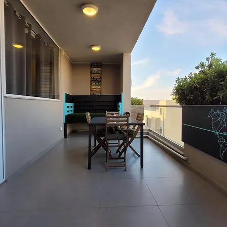 Stylish - Modern - Large Terrace - 2 Bed - 200 M From Sea - Fully Air Con San Pawl il-Baħar Exterior photo