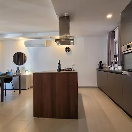 Stylish - Modern - Large Terrace - 2 Bed - 200 M From Sea - Fully Air Con San Pawl il-Baħar Exterior photo