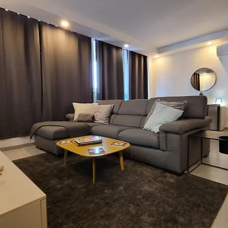 Stylish - Modern - Large Terrace - 2 Bed - 200 M From Sea - Fully Air Con San Pawl il-Baħar Exterior photo
