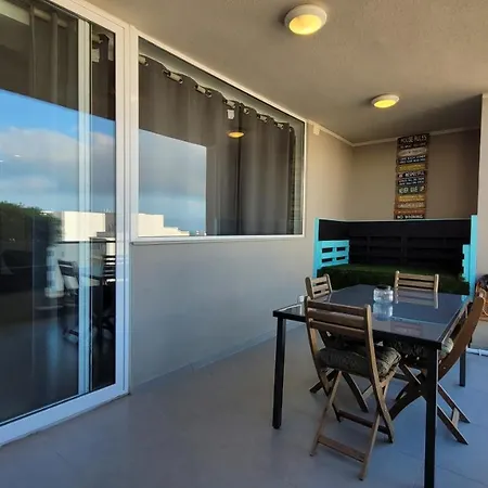 Stylish - Modern - Large Terrace - 2 Bed - 200 M From Sea - Fully Air Con San Pawl il-Baħar Exterior photo