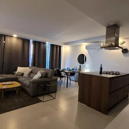 Stylish - Modern - Large Terrace - 2 Bed - 200 M From Sea - Fully Air Con San Pawl il-Baħar Exterior photo