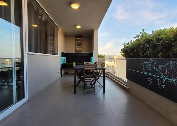 Stylish - Modern - Large Terrace - 2 Bed - 200 M From Sea - Fully Air Con