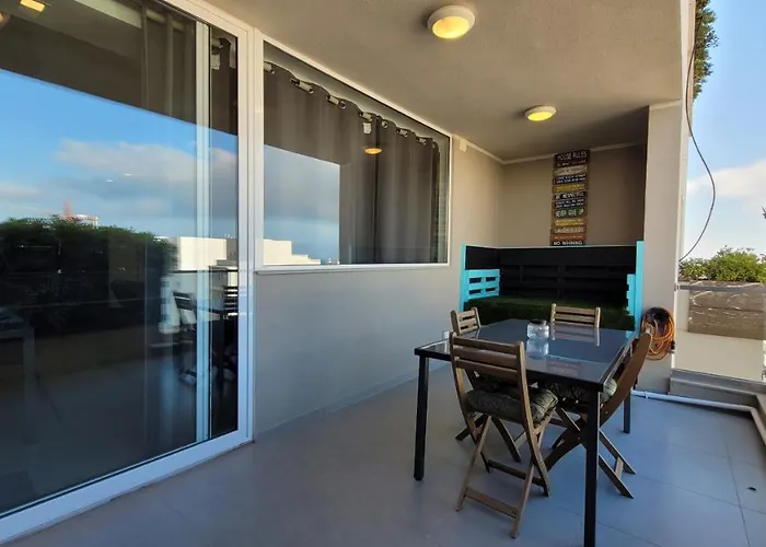Stylish - Modern - Large Terrace - 2 Bed - 200 M From Sea - Fully Air Con