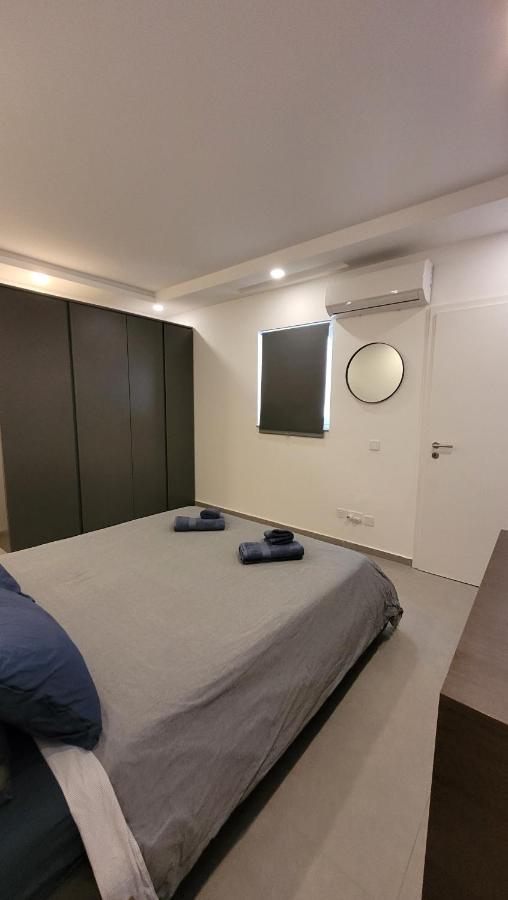 Apartment Stylish - Modern - Large Terrace - 2 Bed - 200 M From Sea - Fully Air Con St. Paul's Bay